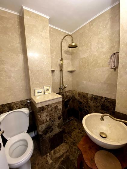 Apartament cu 4 camere decomandat, mobilat în Militari