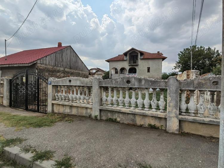 Casa de vanzare - 1