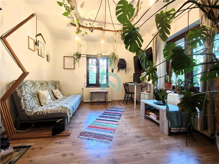 Apartament cu 2 camere semidecomandat în Central