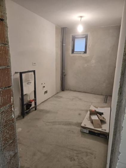 Casă individuală cu 4 camere cu Garaj în Bucov