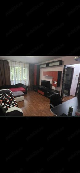 Apartament cu 2 camere semidecomandat în Obor