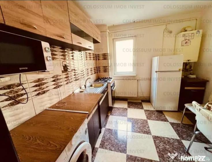 Apartament cu 2 camere semidecomandat în Centrul Civic