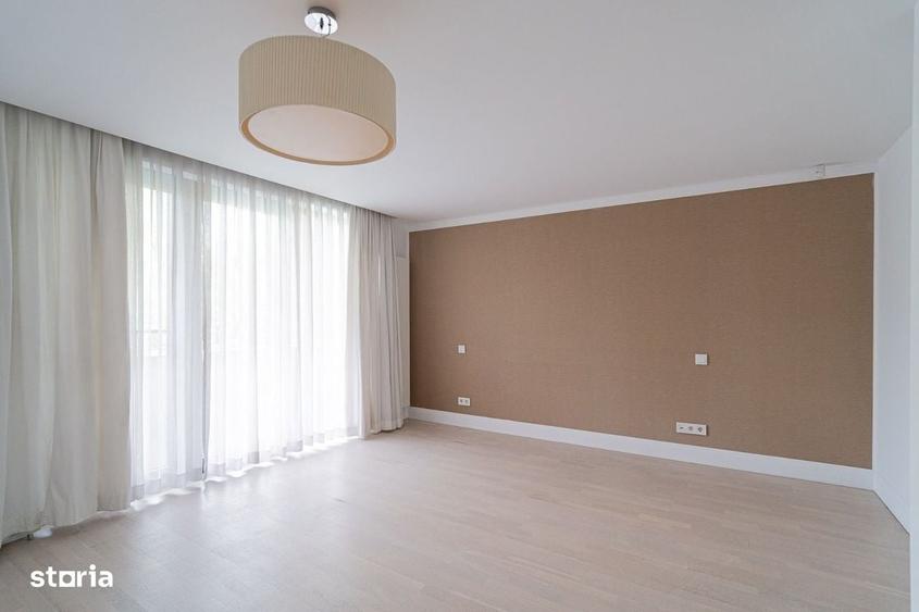 Casă cu 4 camere cu Teren 450 Mp în Central