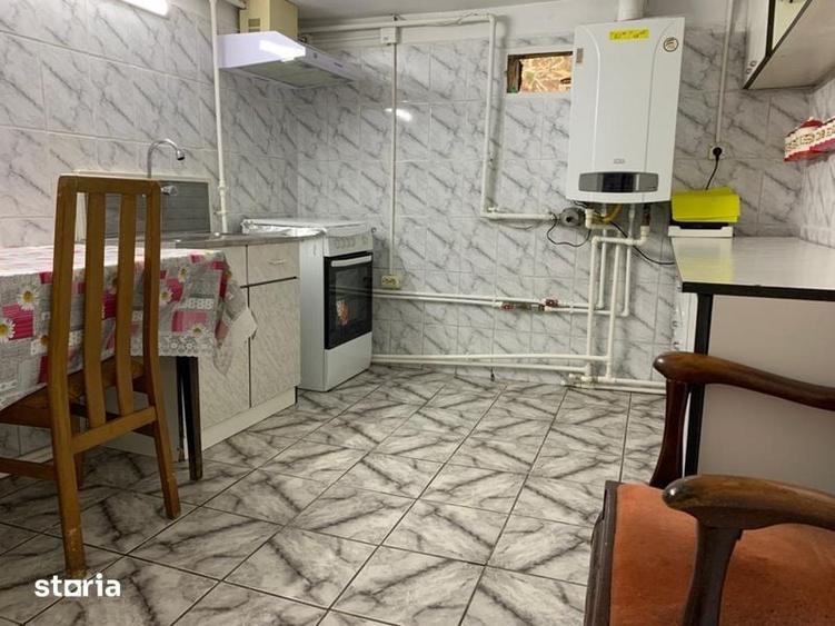 Apartament cu 3 camere decomandat în Rahova
