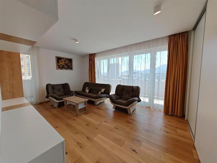 Apartament cu 3 camere decomandat, mobilat în Astra