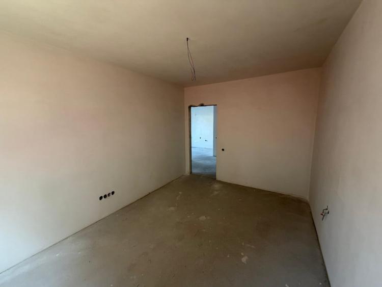Apartament cu 2 camere semidecomandat în Florești — fotografia 3