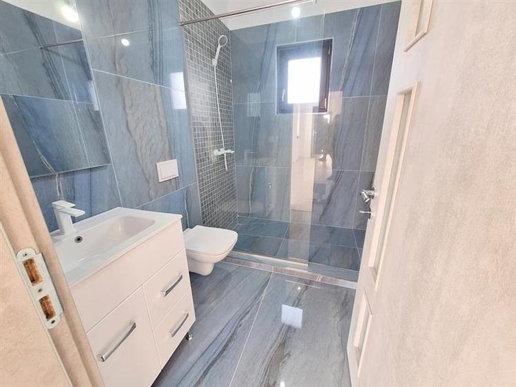 Casă individuală cu 3 camere cu Teren 270 Mp în 9 Mai