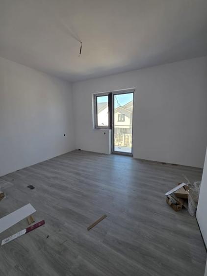 Casă cu 3 camere cu Canalizare în Bragadiru