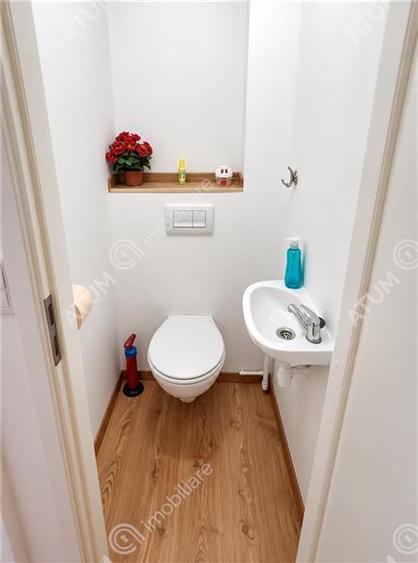 Apartament cu 3 camere decomandat, mobilat în Terezian