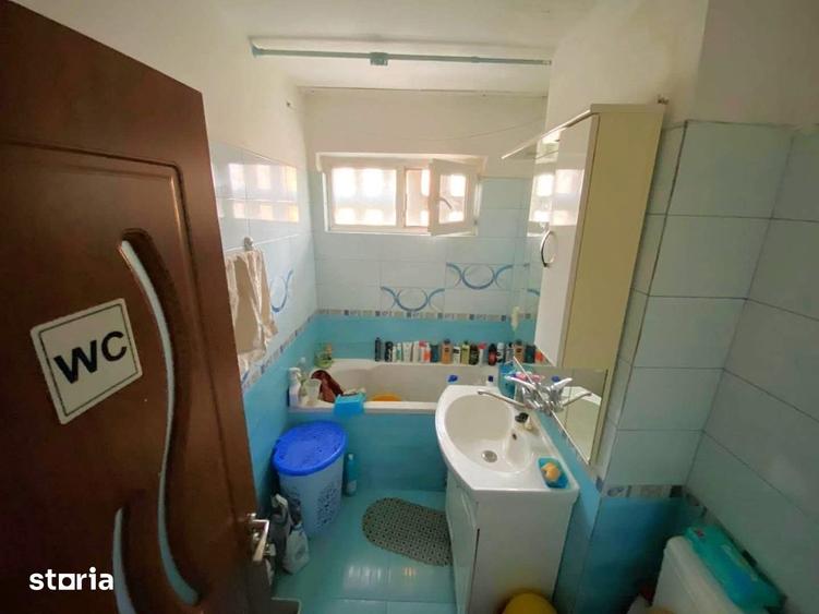 Apartament cu 2 camere semidecomandat în Calea București