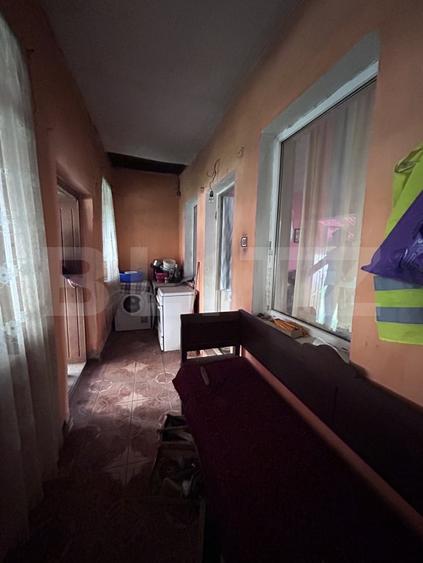 Casă individuală cu 4 camere cu Canalizare în Periferie
