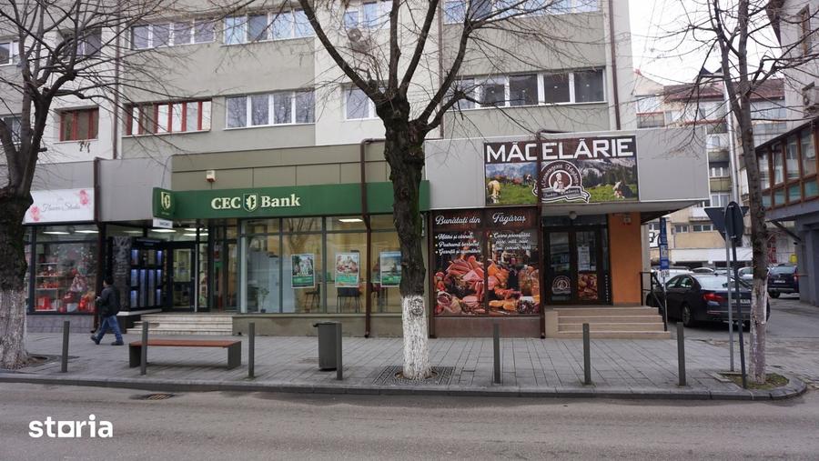 Spațiu comercial, de 85 mp, în Central