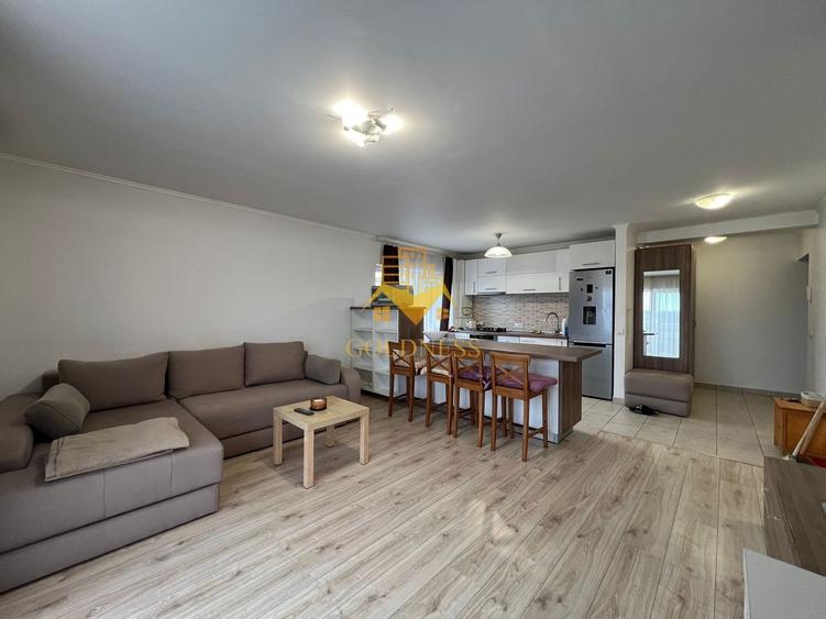 Apartament cu 3 camere semidecomandat, mobilat în Zorilor