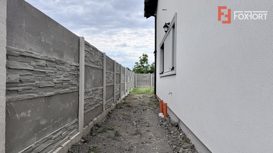 Duplex cu 4 camere cu Canalizare în Moșnița Veche