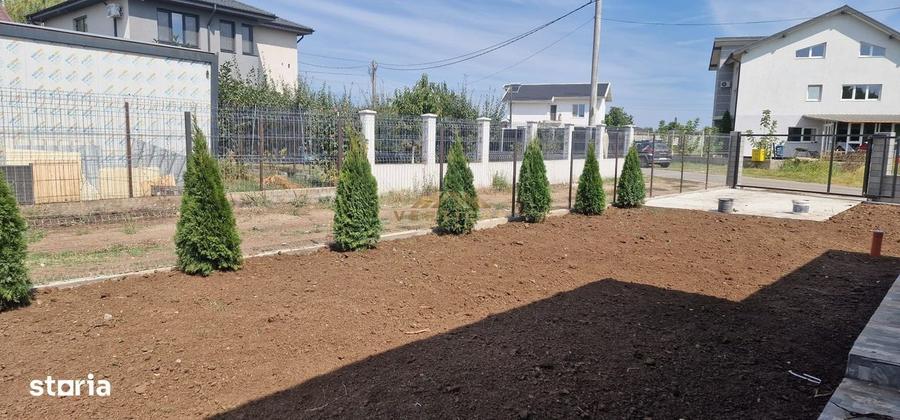 Casă cu 4 camere cu Teren 370 Mp în Vidra