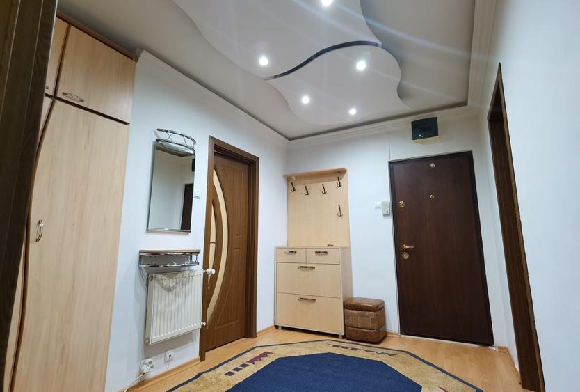 Apartament cu 2 camere decomandat în Exterior Vest