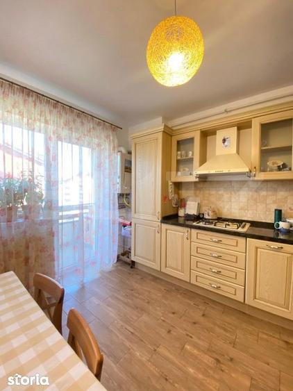 Apartament cu 3 camere în Sânpetru
