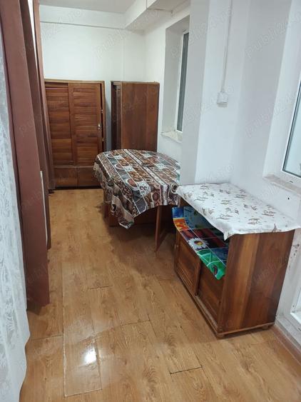 Apartament cu 2 camere decomandat în Războieni