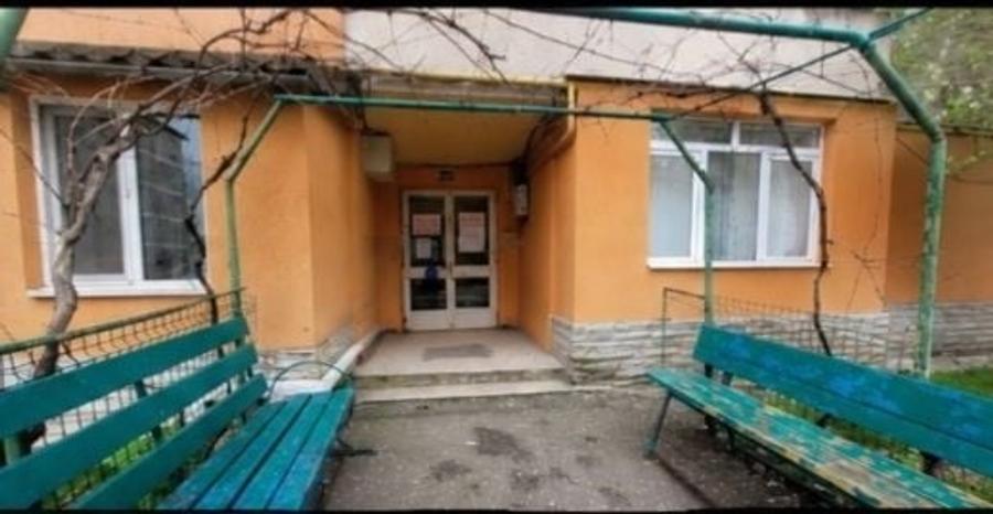 Apartament cu 4 camere semidecomandat în Nicolae Titulescu