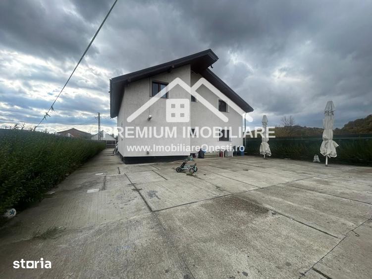 Casă cu 8 camere cu Teren 2680 Mp în Mănăstirea Cașin