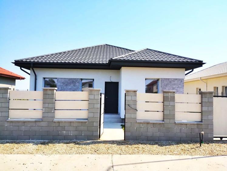 Casă cu 3 camere cu Teren 362 Mp în Vidra