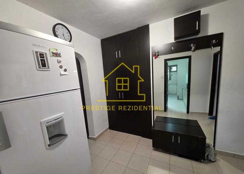 Apartament cu 3 camere decomandat, mobilat în Dristor