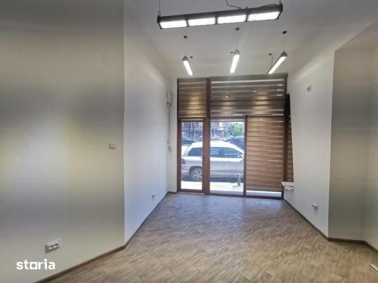 Spațiu comercial, de 47 mp, în Centrul Civic