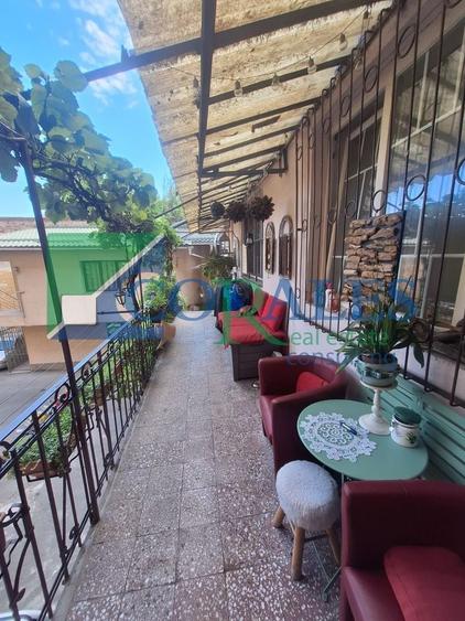 Apartament cu 5 camere decomandat, mobilat în Ultracentral