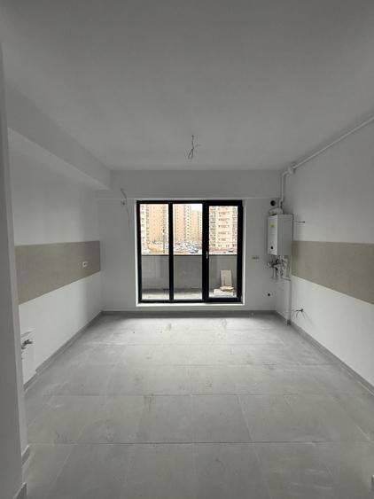 Apartament cu 3 camere semidecomandat în Theodor Pallady