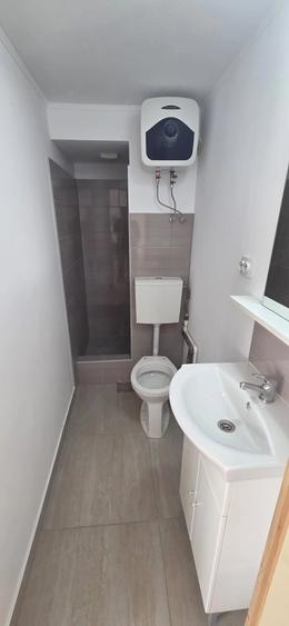 Spațiu comercial, de 25 mp, în Central