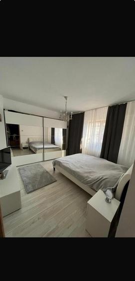 Apartament cu 3 camere decomandat în Mărăști