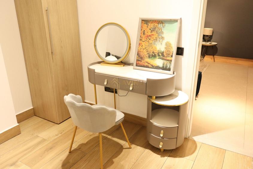 Apartament cu 3 camere decomandat în Domenii
