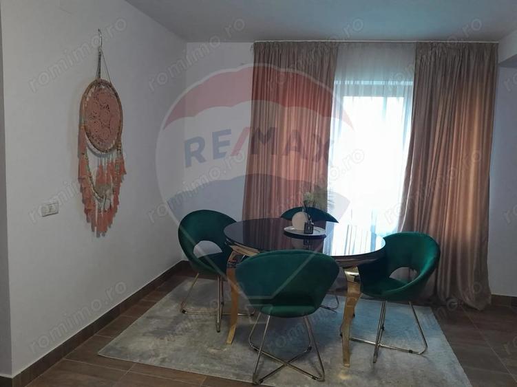 Casă cu 4 camere cu Teren 2500 Mp în Oeștii Pământeni