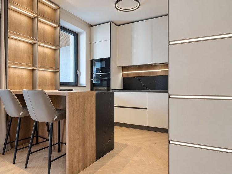 Apartament cu 2 camere, mobilat în Central