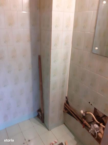 Apartament cu 3 camere decomandat în Dacia