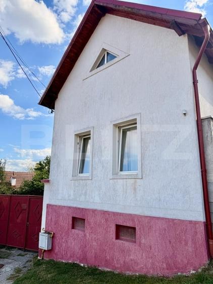 Casă individuală cu 6 camere cu Canalizare în Codlea