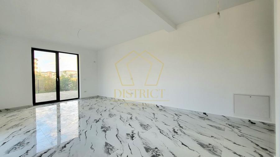 Apartament cu 2 camere semidecomandat în Giroc