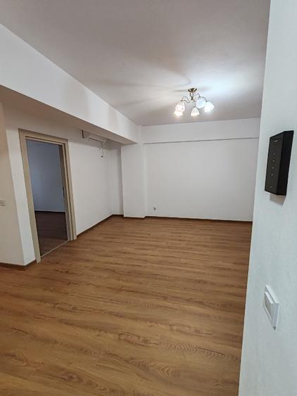Apartament cu 2 camere semidecomandat în Cug