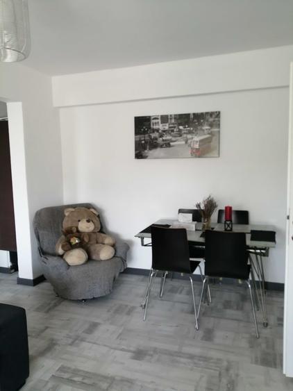 inchiriez ap. 2 camere ultracentral Bar SOHO - 9