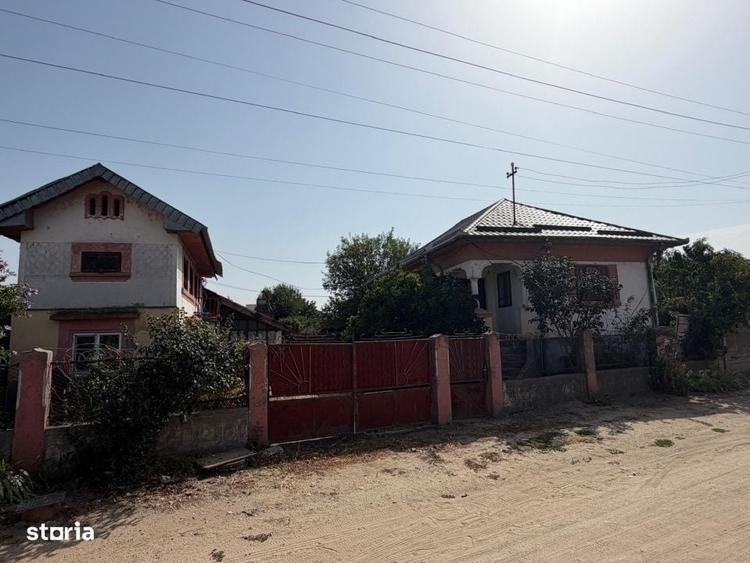 Casă cu 3 camere în Secu