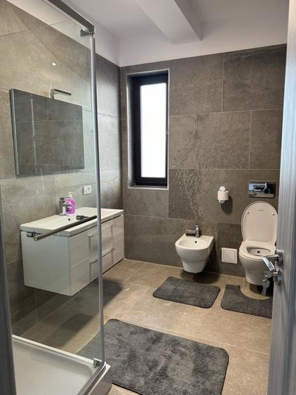 Casă cu 3 camere cu Teren 500 Mp în Central