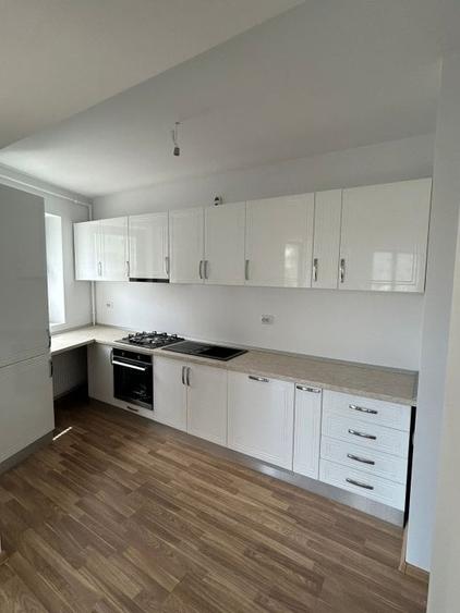 Apartament cu 3 camere decomandat în Nord