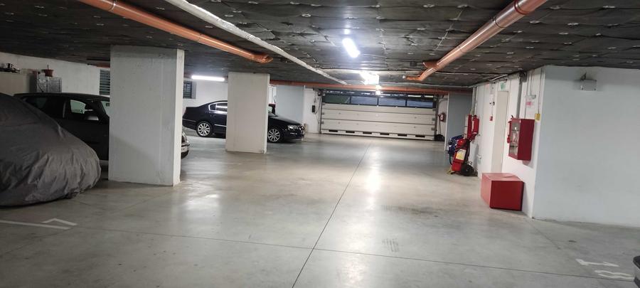 Apartament cu 2 camere semidecomandat în Florești