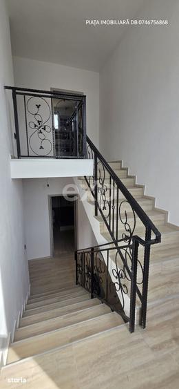Casă cu 8 camere cu Teren 1388 Mp în Voinești