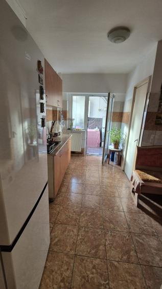 Vand Apartament 4 camere decomandat, 1 Mai , Alexandria - 12