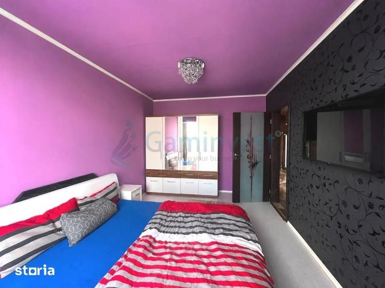 Apartament cu 4 camere decomandat în Central