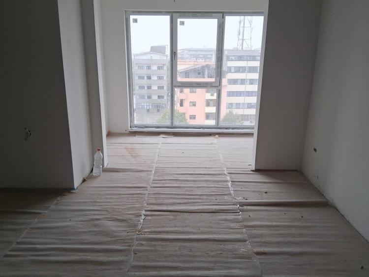 Apartament cu 3 camere decomandat în Brestei — fotografia 1