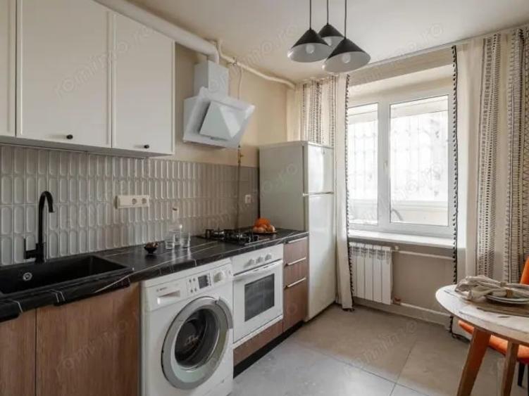 Apartament cu 2 camere decomandat în Sebastian