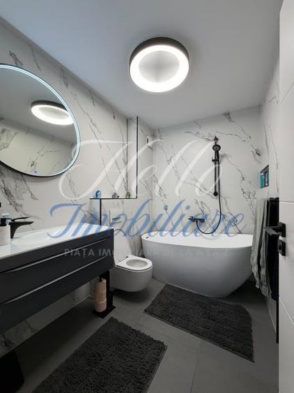 Apartament cu 3 camere decomandat, mobilat în Florești
