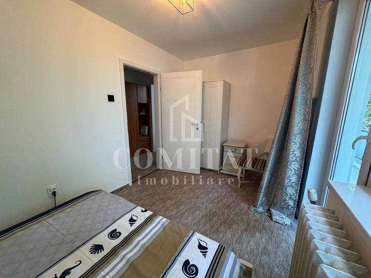 Apartament cu 3 camere semidecomandat, mobilat în Gheorgheni